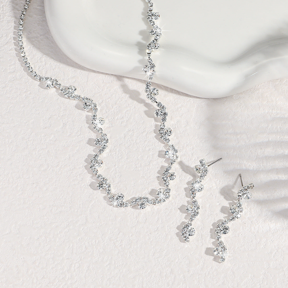 Fashion Elegant Rhinestone Ear Stud Necklace Women's Suit